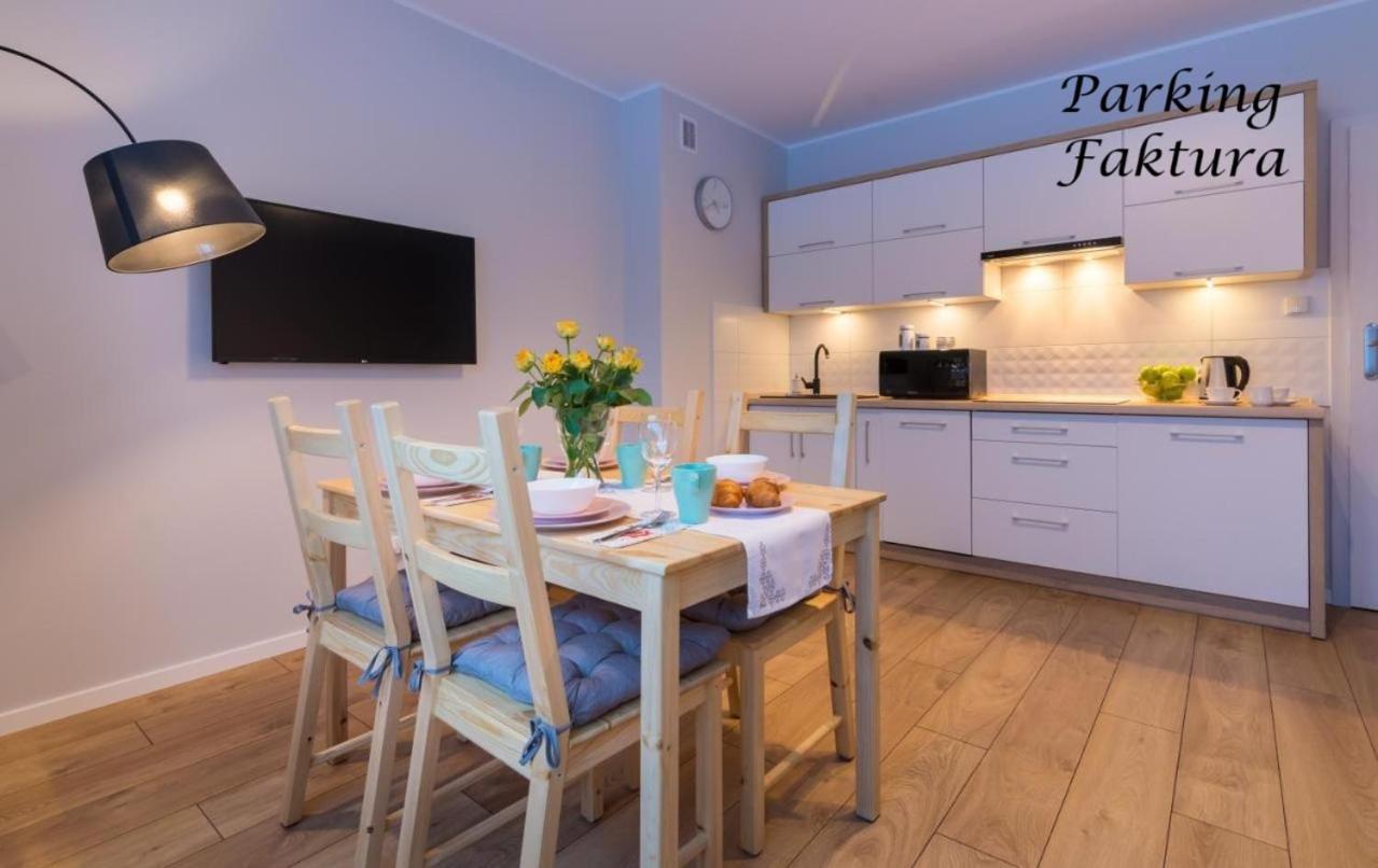 Apartament Sloneczny 우스트르치키 돌네 외부 사진