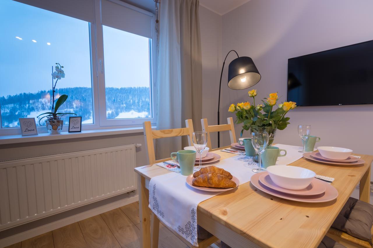 Apartament Sloneczny 우스트르치키 돌네 외부 사진