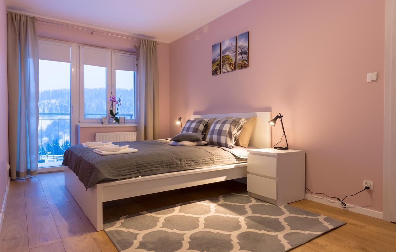 Apartament Sloneczny 우스트르치키 돌네 외부 사진