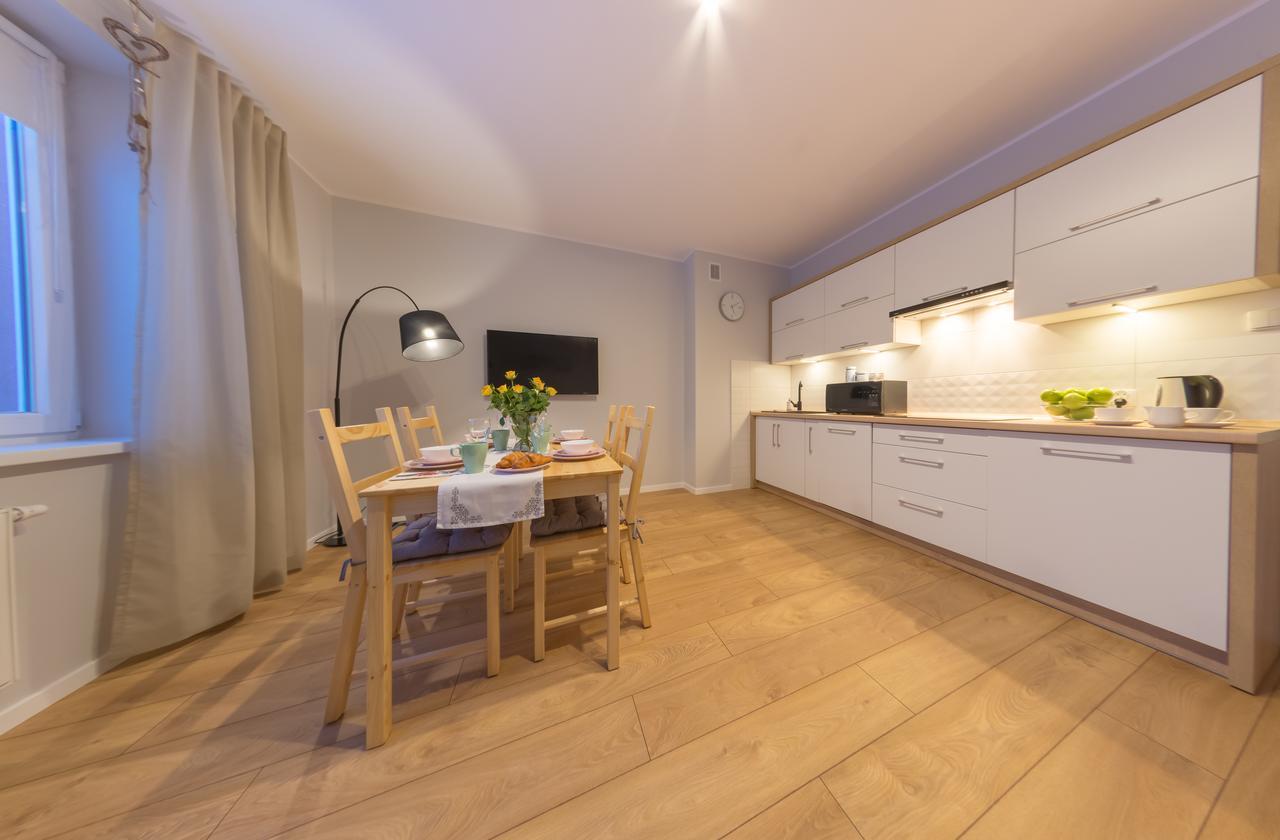 Apartament Sloneczny 우스트르치키 돌네 외부 사진